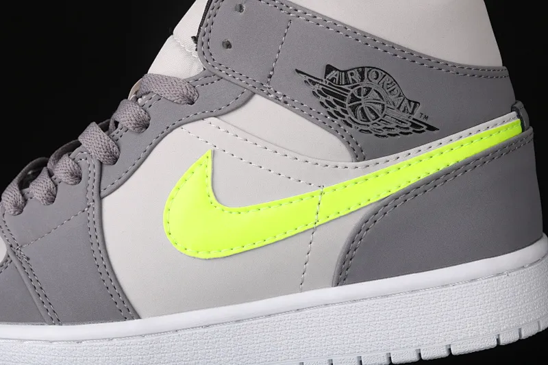 All categories Air Jordan Jordan series basketball shoes Air Jordan 1 Mid Air Jordan 1 Mid "Grey Volt" AJ1 Joe 1 neutral gray fluorescent yellow basketball shoes 554724-072